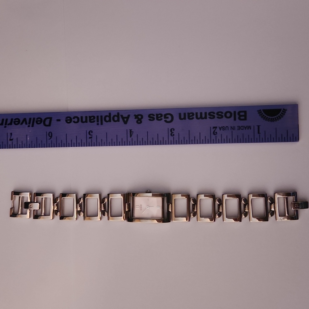 Vintage Guess Women's Silver & Pink Watch - Picture 2 of 6